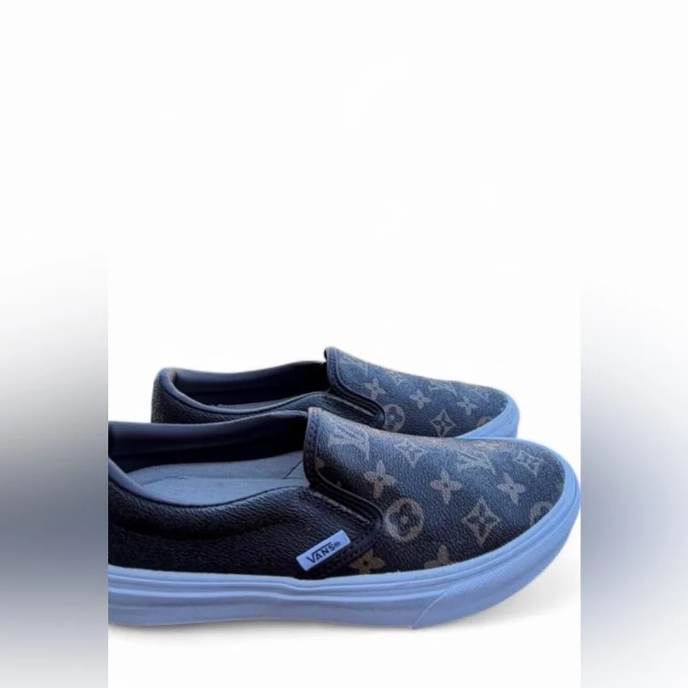 Vans Louis Vuitton Patterned Slip-On Sneakers Unisex Women size 7.5 & Men size 6 - Picture 2 of 7